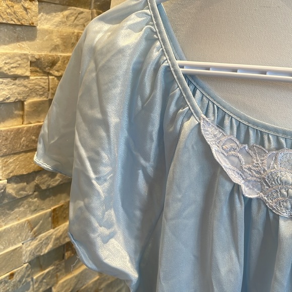 Baby blue vintage nightgown - Picture 3 of 6